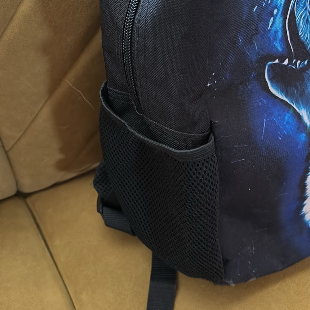 Wolf backpack. - Picture 2 of 6